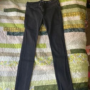 black hollister low rise jeans